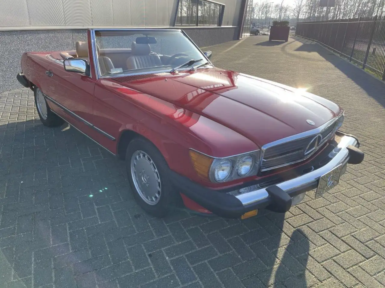 Mercedes-Benz SL 560 W107, foto 9