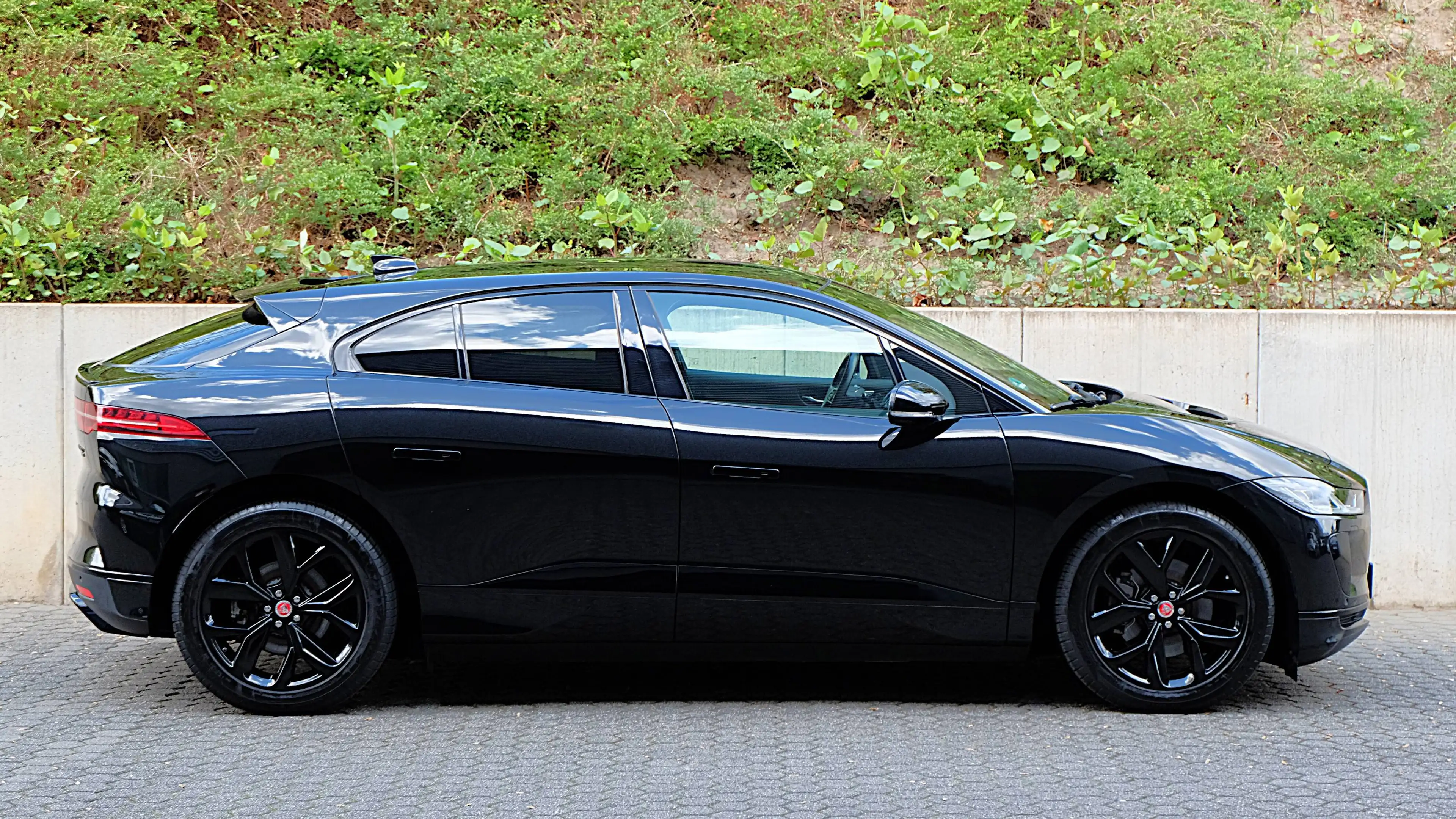Jaguar I-Pace I-Pace S  EV 400 in neuwertigem Zustand !!!!!! — photo 2