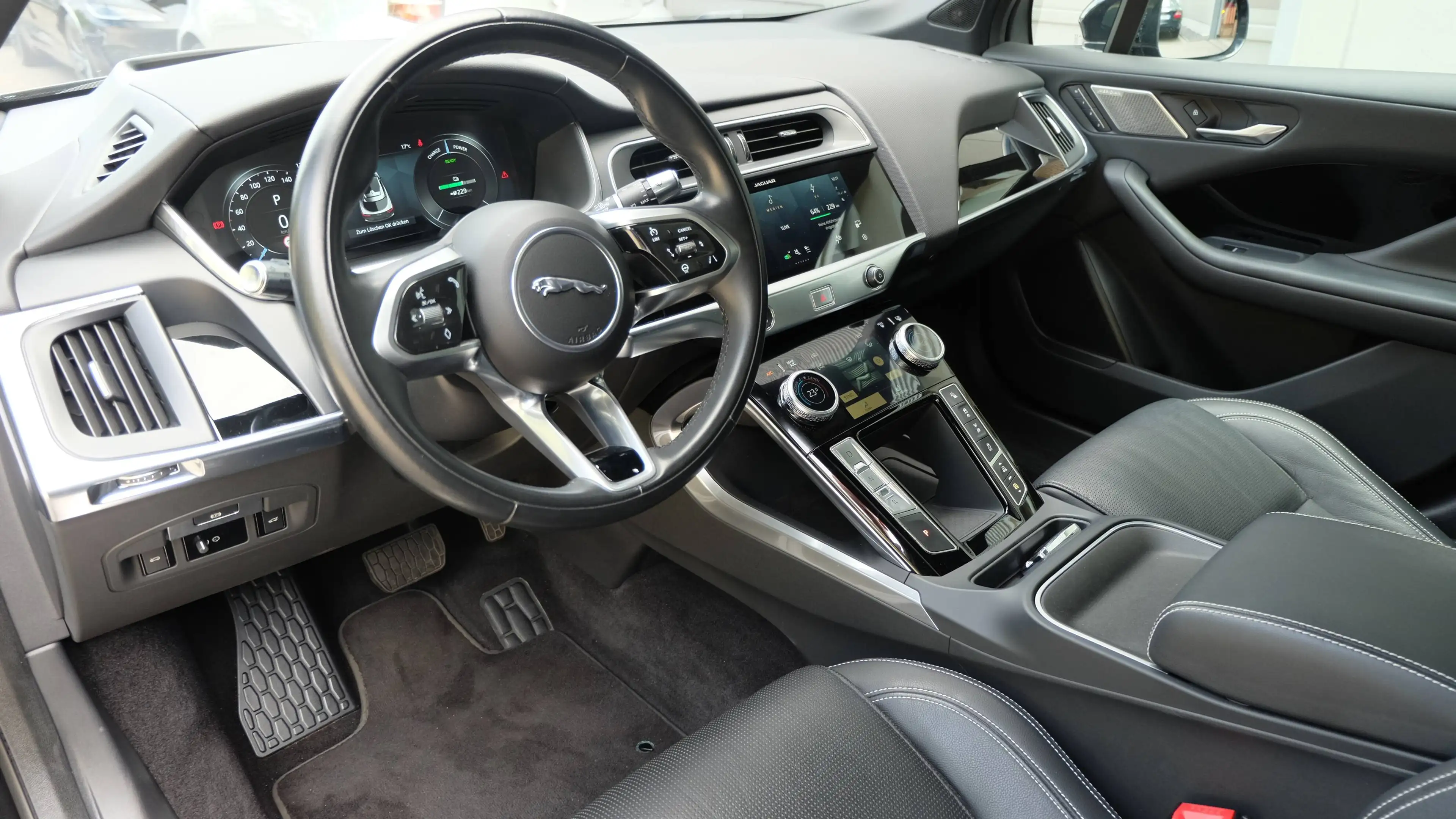 Jaguar I-Pace I-Pace S  EV 400 in neuwertigem Zustand !!!!!! — photo 13
