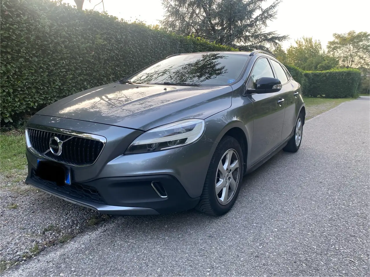 Volvo V40 Cross Country V40 II 2012 Cross Country 2.0 d2 Kinetic geartronic — photo 1 of 10
