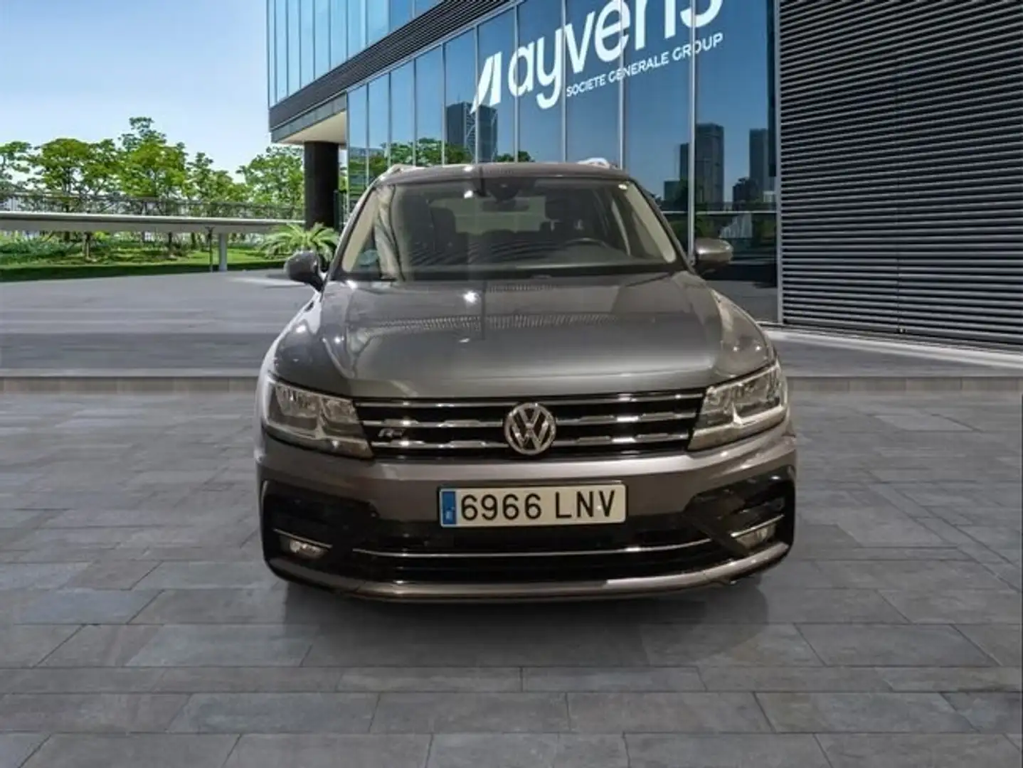 Volkswagen Tiguan Advance 2.0 TDI 110kW (150CV) DSG Gris - 2