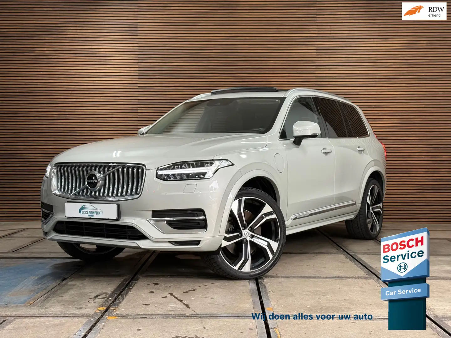 Volvo XC90 2.0 T8 Recharge AWD Plus Bright 7 p. | Pano | 22' Grijs - 1