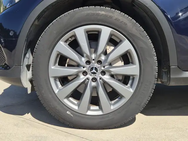 Mercedes-Benz GLC view 12