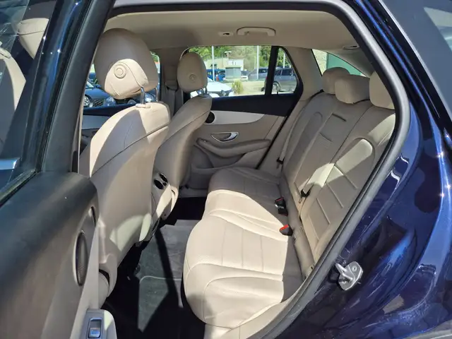 Mercedes-Benz GLC view 7