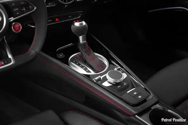 Audi TT RS Coupé S-tronic / 2022 / ERSTBESITZ / Ö-BESTPREIS Ansicht 33