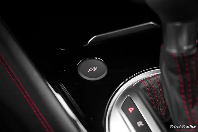 Audi TT RS Coupé S-tronic / 2022 / ERSTBESITZ / Ö-BESTPREIS Ansicht 45