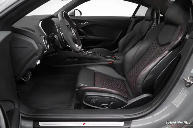 Audi TT RS Coupé S-tronic / 2022 / ERSTBESITZ / Ö-BESTPREIS Ansicht 35