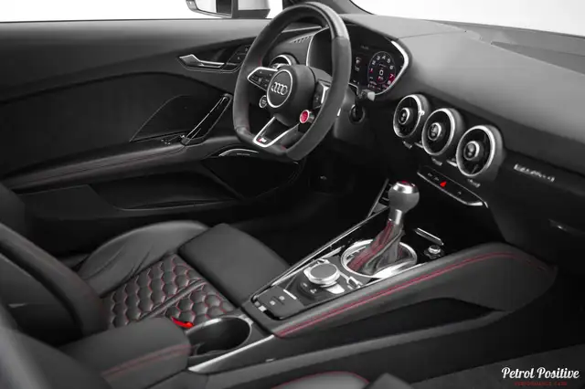 Audi TT RS Coupé S-tronic / 2022 / ERSTBESITZ / Ö-BESTPREIS Ansicht 47