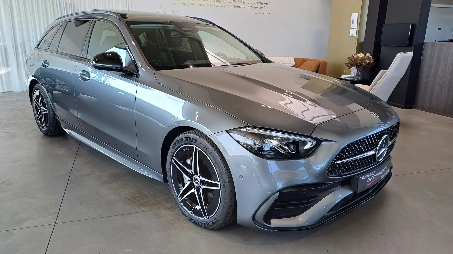 Mercedes-Benz C 200 Break AMG Line Trekhaak Pano dak Night pack Grijs - 1