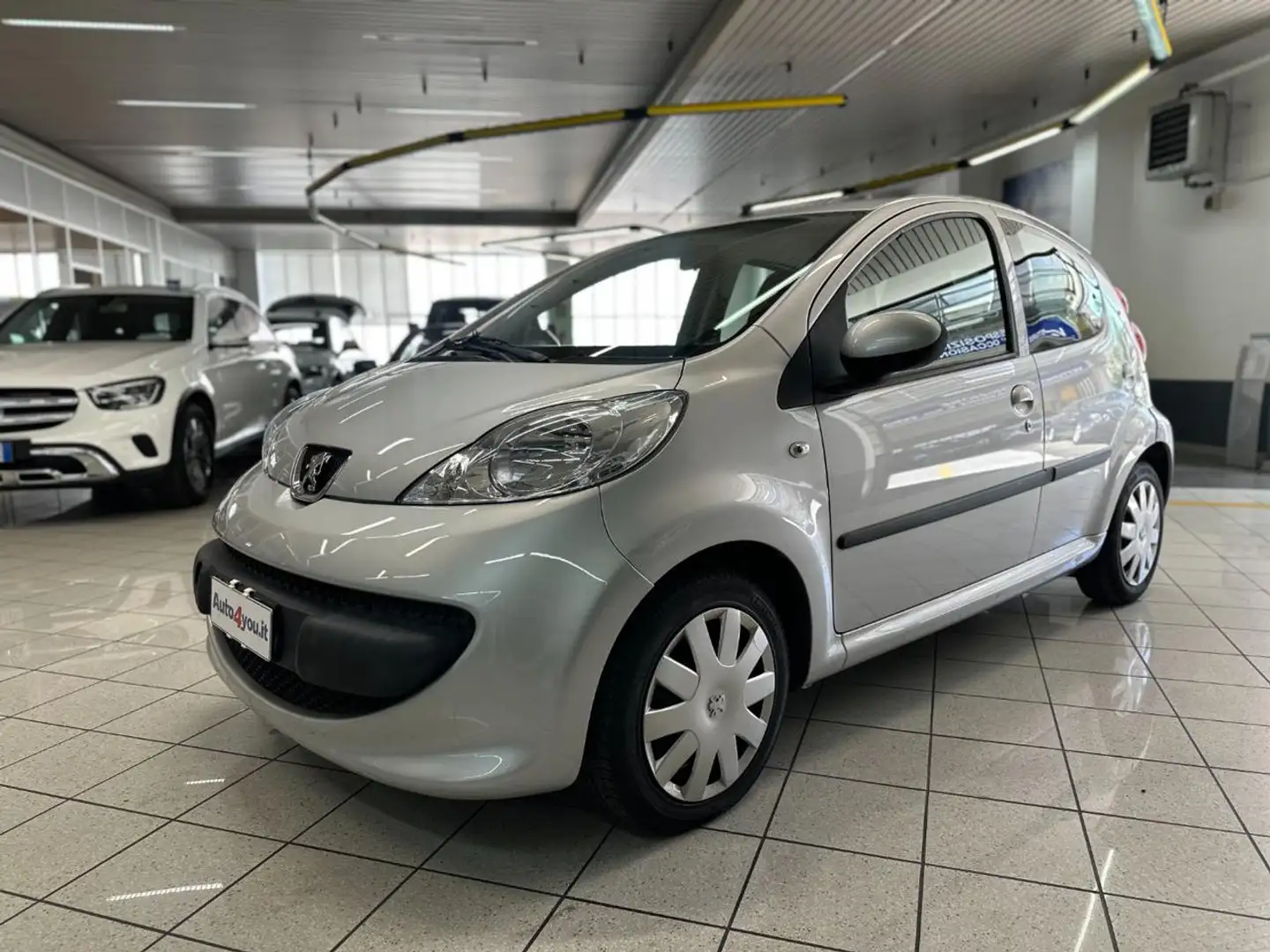 Peugeot 107 1.0 68CV 5p. Urban Move - NEOPATENTATO Argento - 2