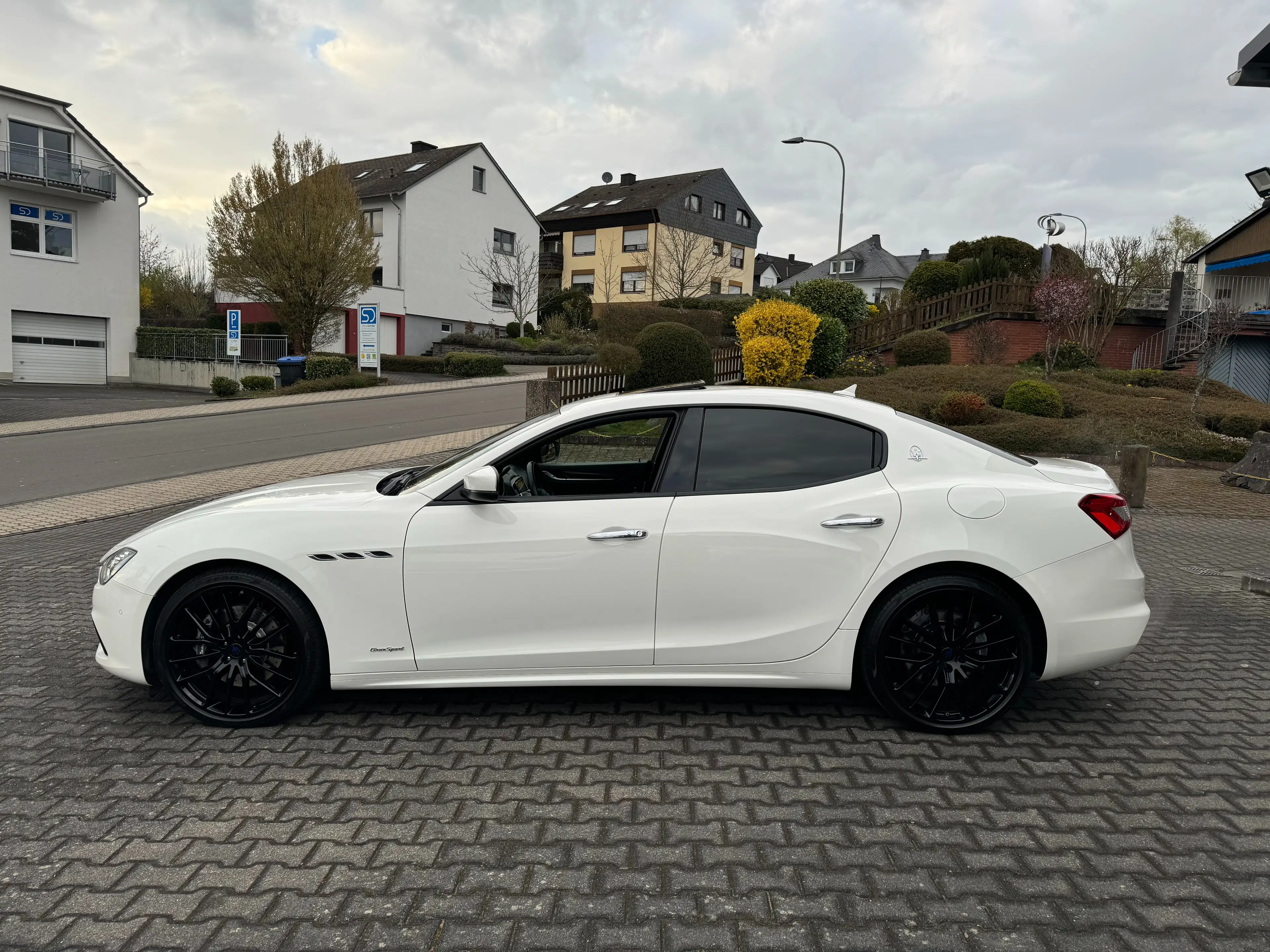 Maserati Ghibli SQ4*Gran Sport*voll*H&K*Klappenabgasanl.*uvm.. — photo 2