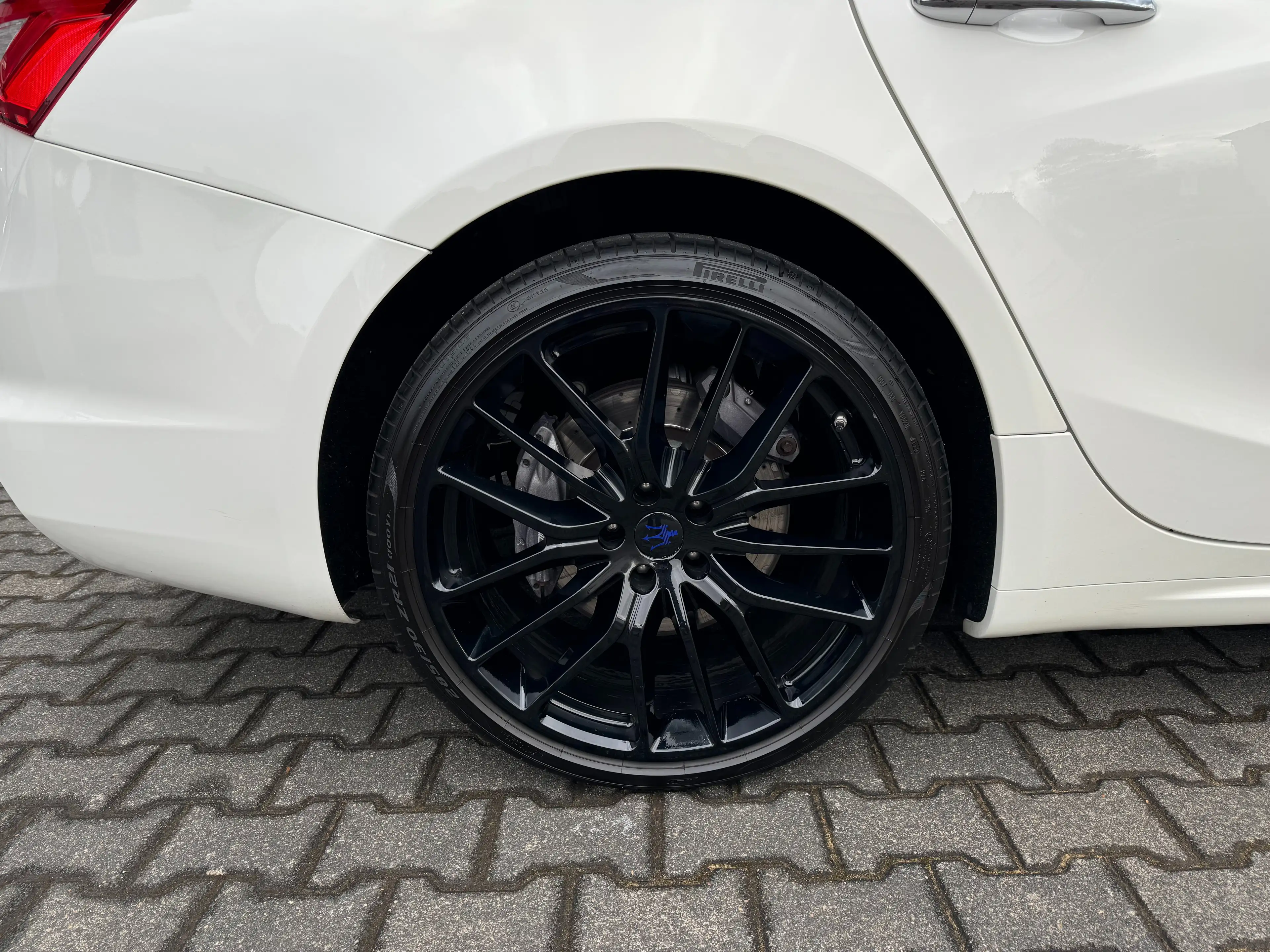 Maserati Ghibli SQ4*Gran Sport*voll*H&K*Klappenabgasanl.*uvm.. — photo 11
