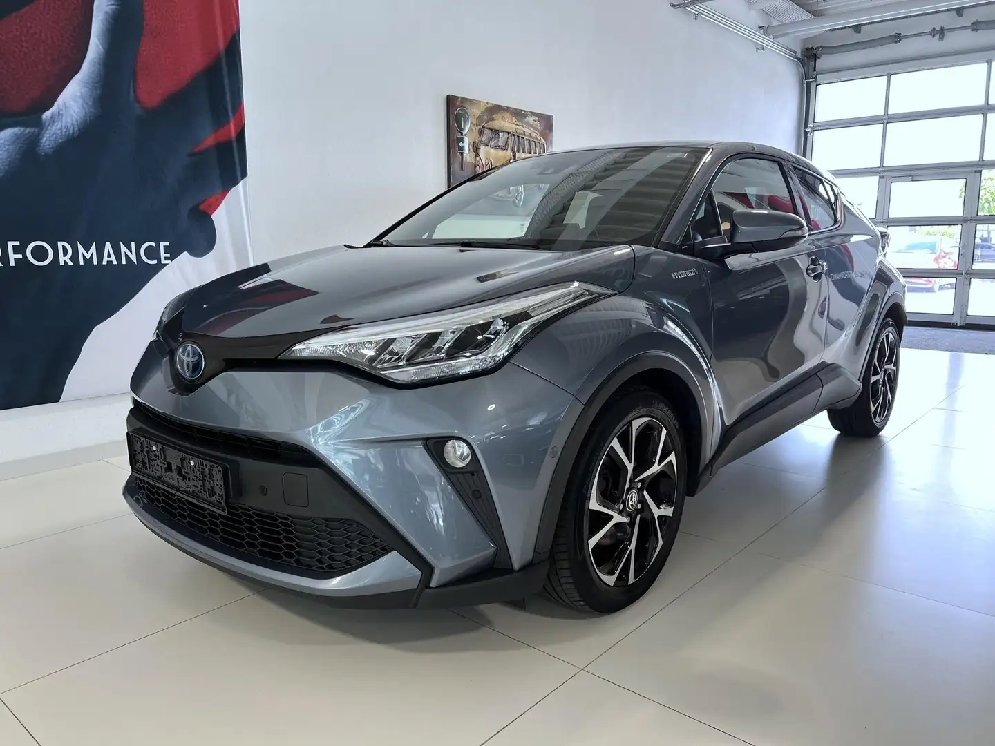 Toyota C-HR Team Deutschland Navigationssystem, 2-Zonen-Kli... Grau - 1
