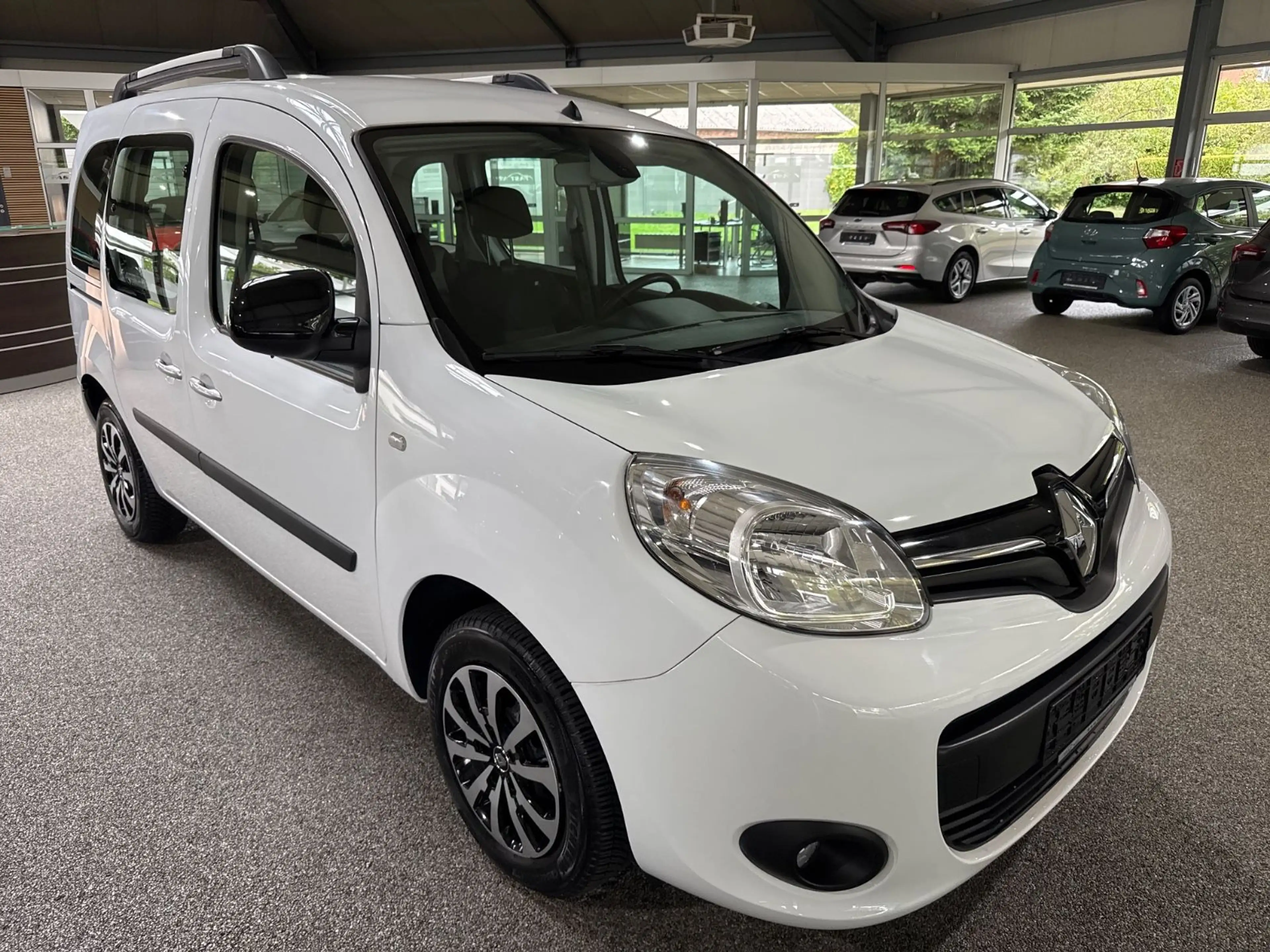 Renault Kangoo 1.5D Limited 5-Si Klimaaut.11Tkm — photo 4