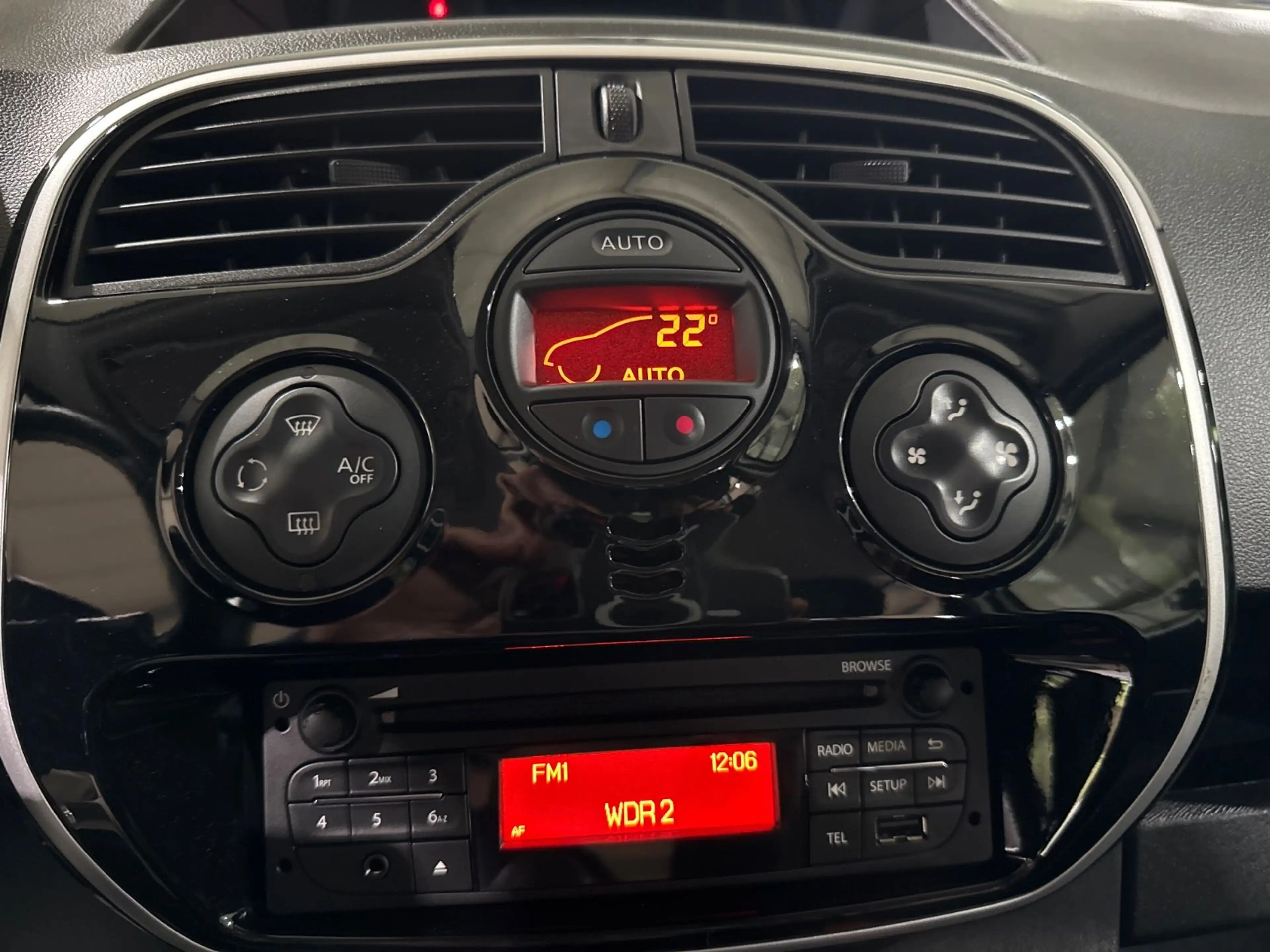 Renault Kangoo 1.5D Limited 5-Si Klimaaut.11Tkm — photo 10