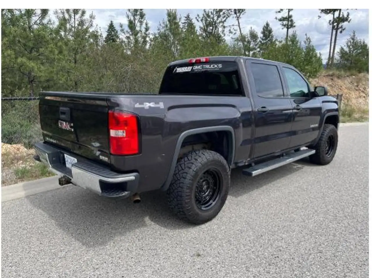 GMC Sierra 1500 photo GMC Sierra 1500