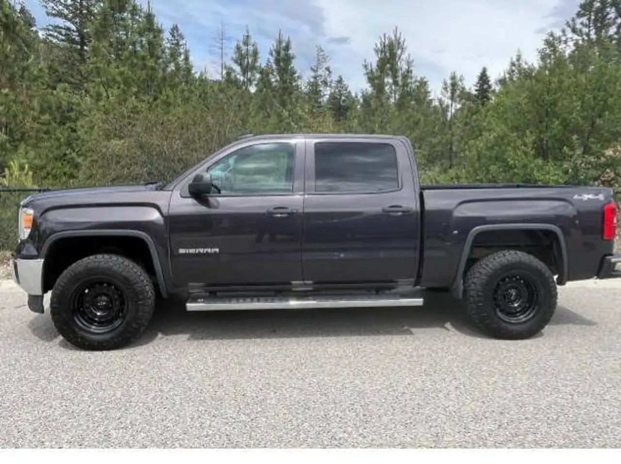 GMC Sierra 1500 photo GMC Sierra 1500