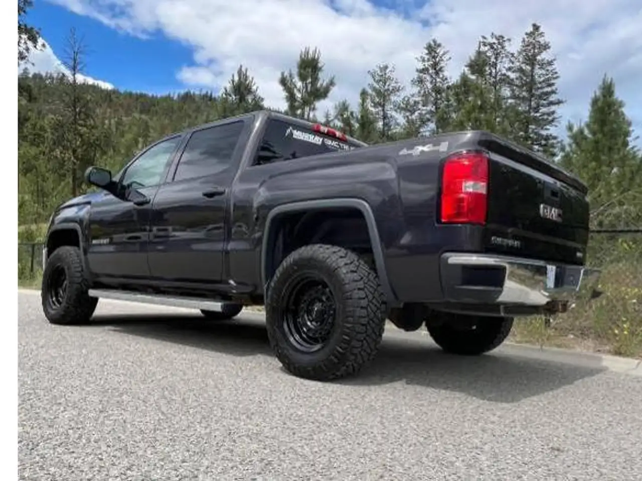 GMC Sierra 1500 photo GMC Sierra 1500