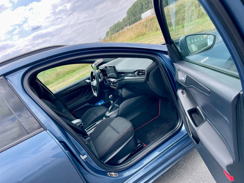 Ford Focus Wagon 1.0 EcoBoost Hybrid ST Line, Aut, Acc, Trekh — photo 14