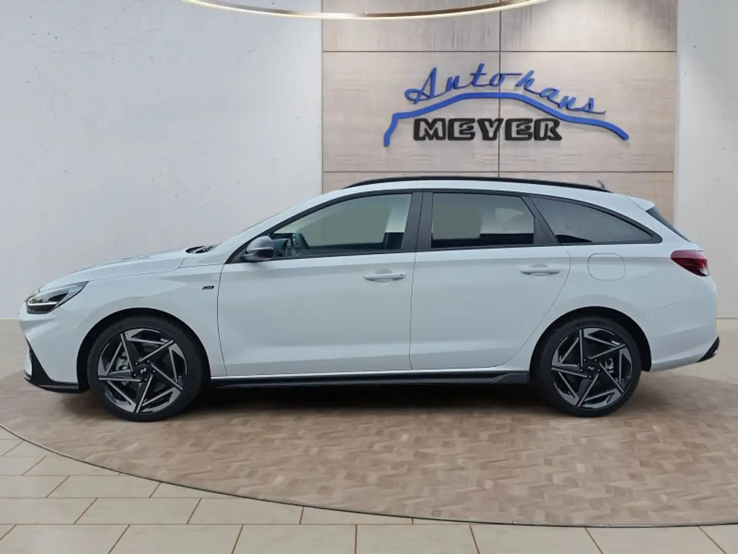 Hyundai i30 Kombi N-Line 1.5 T-GDI 7DCT Voll-LED/Navi/Winterp. Alb - 2