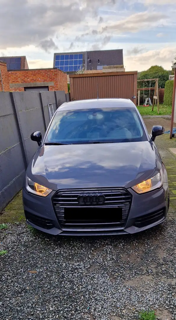 Audi A1 A1 1.0 TFSI ultra Sportback Gris - 1