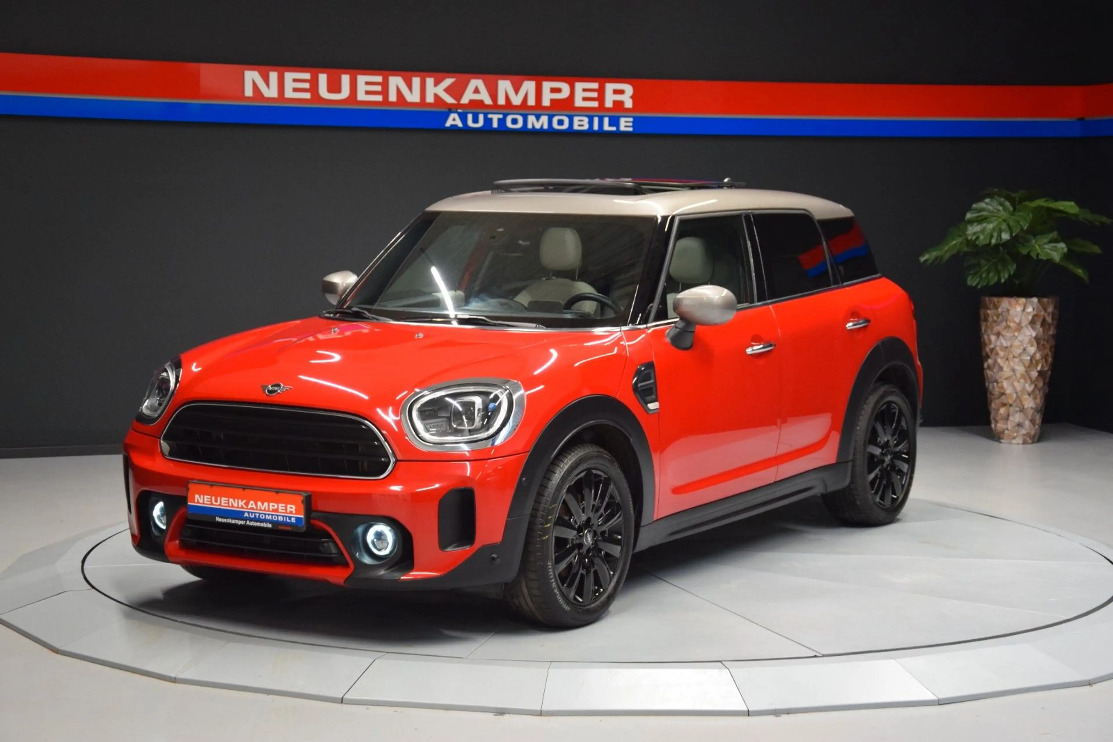 MINI Cooper Countryman Cooper Yours Trim Pano ACC Memory — photo 3