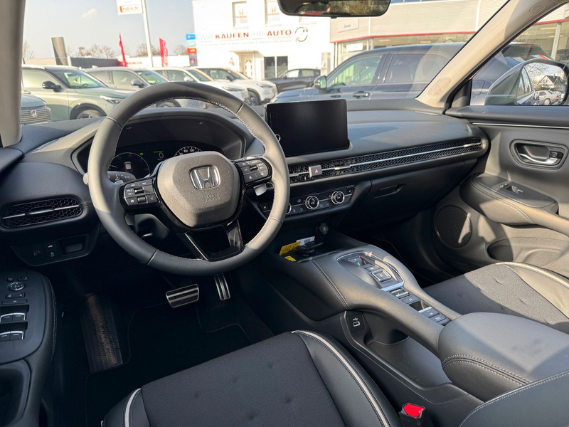 Honda ZR-V 2.0 e:HEV Sport Black-Emblem — photo 9