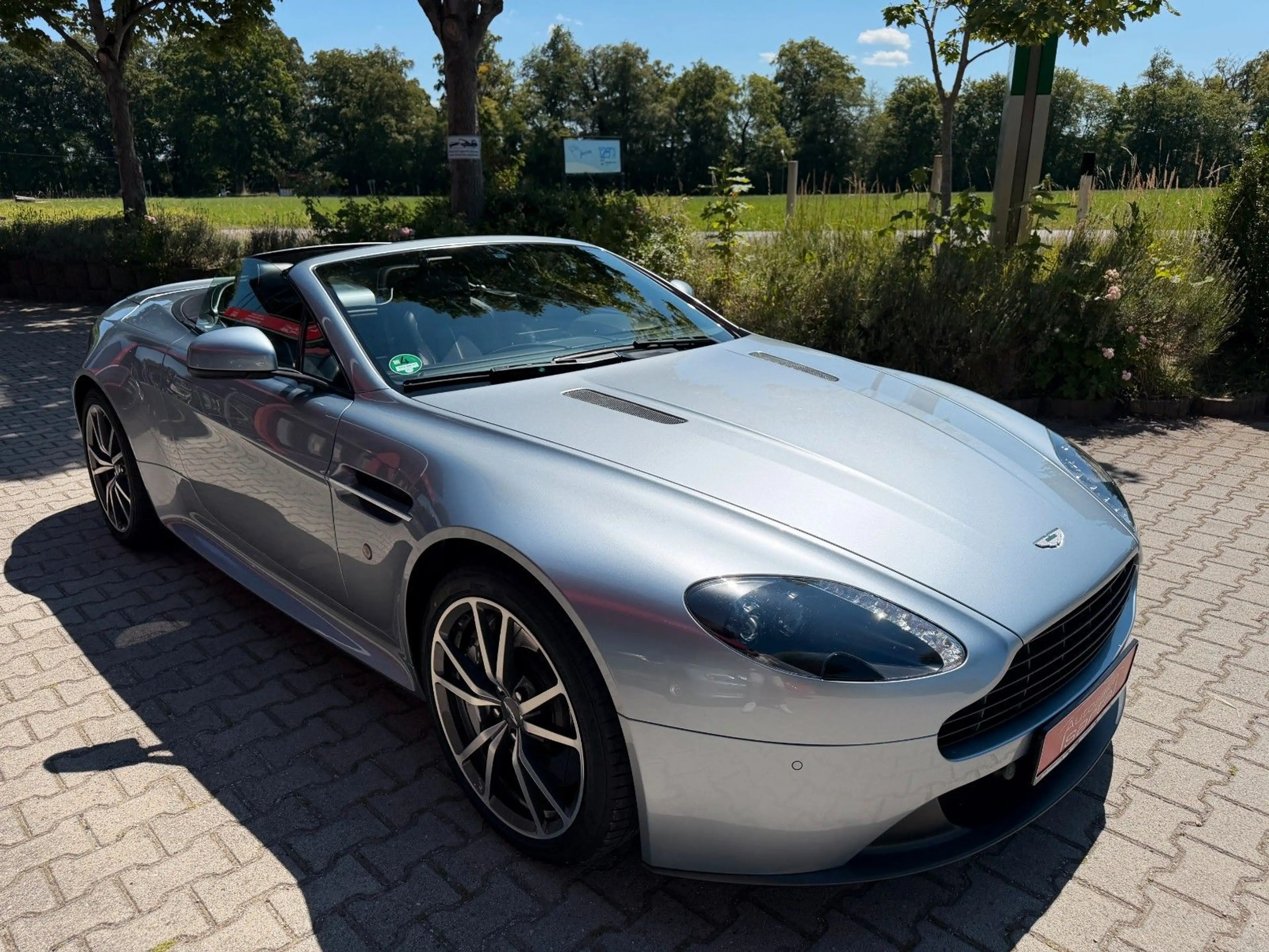 Aston Martin V8 N430 -2. dt. Hd.- perfekt — photo 11
