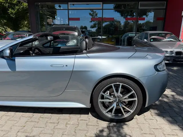 Aston Martin Vantage view 6