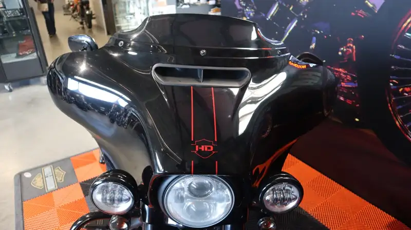 Harley-Davidson Tour Glide - foto 3