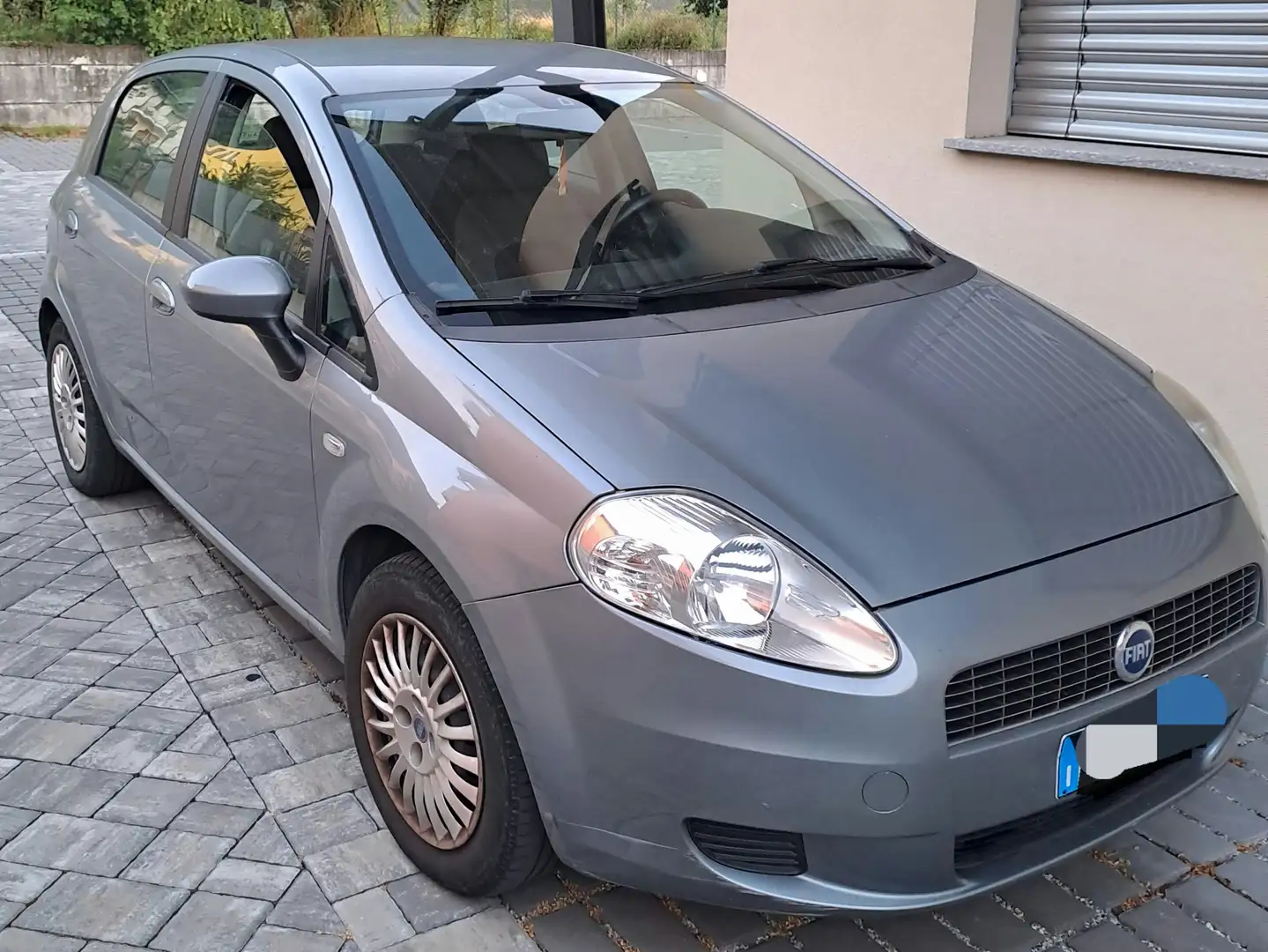 Fiat Grande Punto Grande Punto 5p 1.4 sjt 16v Emotion 95cv Grigio - 2