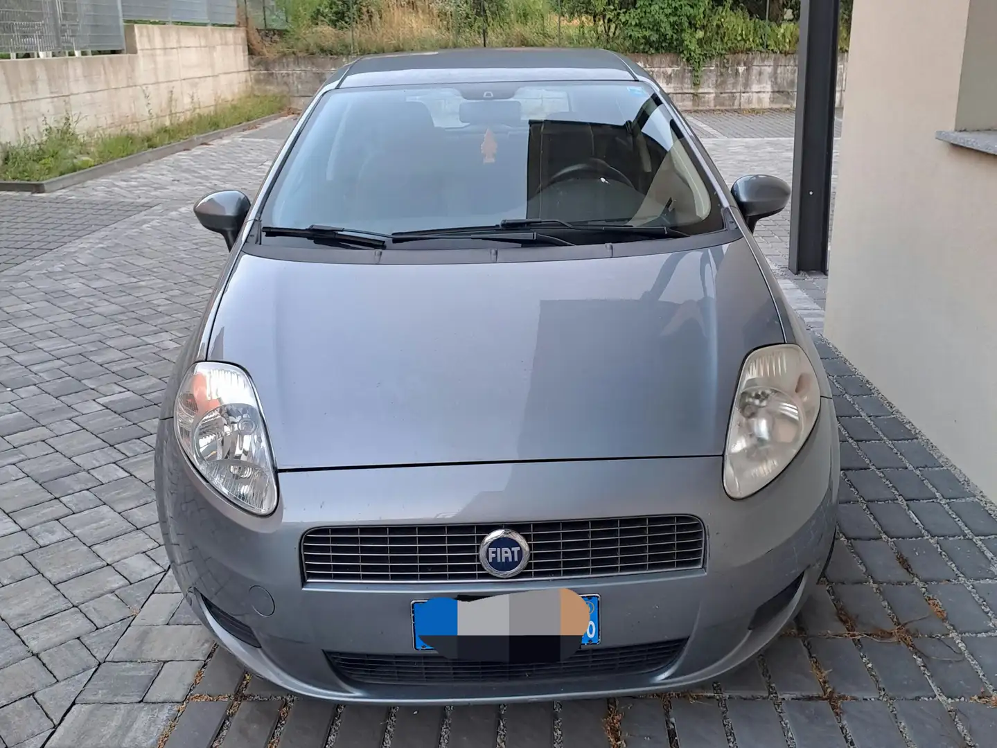Fiat Grande Punto Grande Punto 5p 1.4 sjt 16v Emotion 95cv Grigio - 1