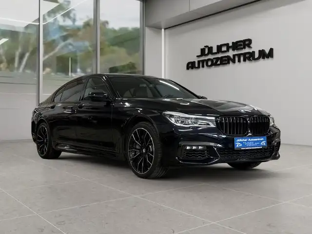 BMW 750 Li xDrive M-Paket , Insp + Tüv/Au Neu
