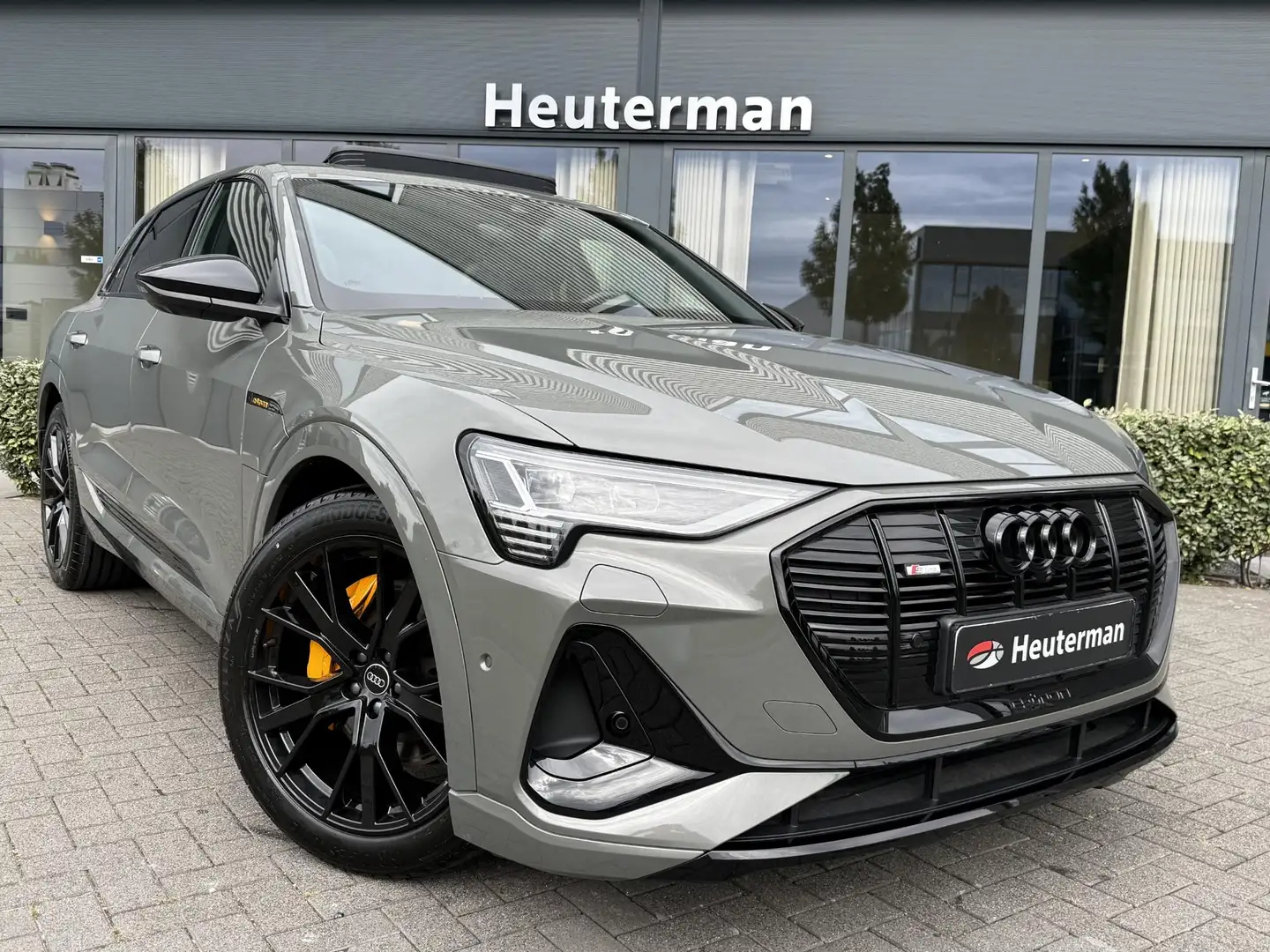 Audi e-tron 50 Quattro Black Edition/ Pano/ Sfeer/ Trekhaak Gris - 1