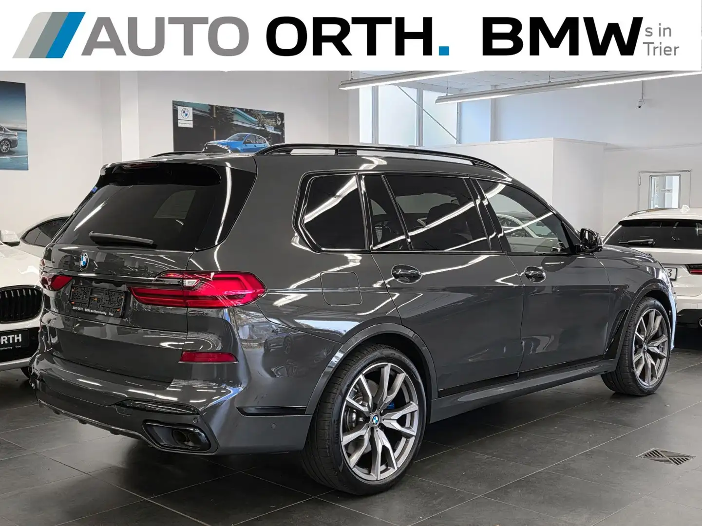 BMW X7 M50i 6-SITZ SKY MASSAGE SITZKLIMA ACC AHK 22" Grau - 2