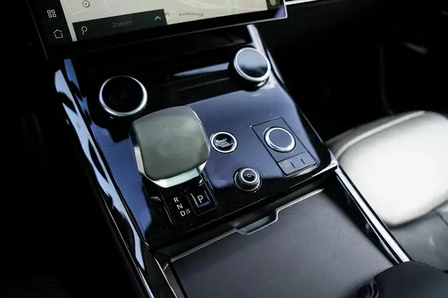 Land Rover Range Rover Sport view 14
