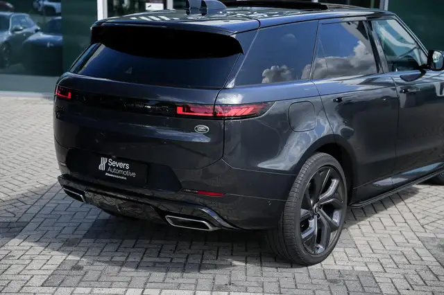 Land Rover Range Rover Sport view 23