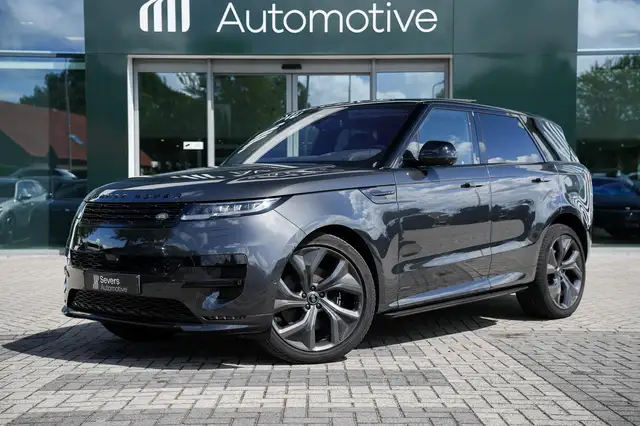Land Rover Range Rover Sport view 2