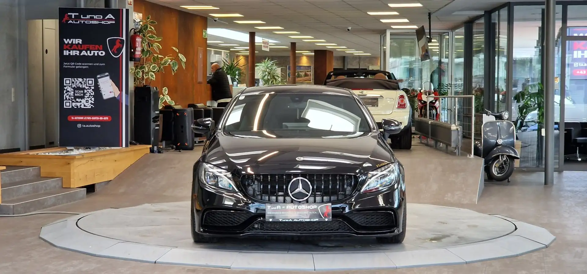Mercedes-Benz C 300 Coupe AMG-Paket Aut. *Navi*19Zoll*Ambiente* Schwarz - 2