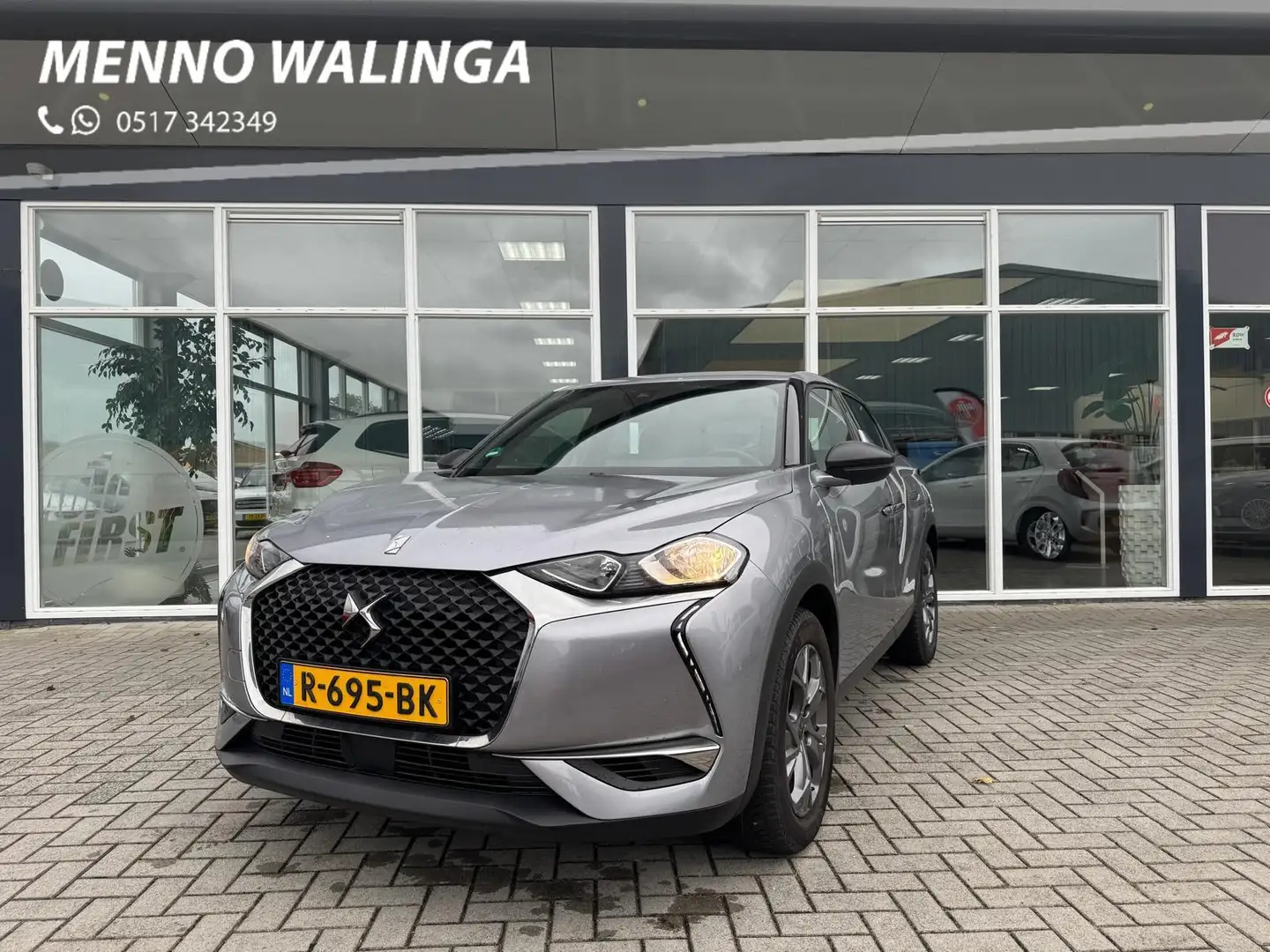 DS Automobiles DS 3 Crossback 1.2 PureTech Montmartre|Navi|Cruise|PDC|AppleCarpl Grau - 1