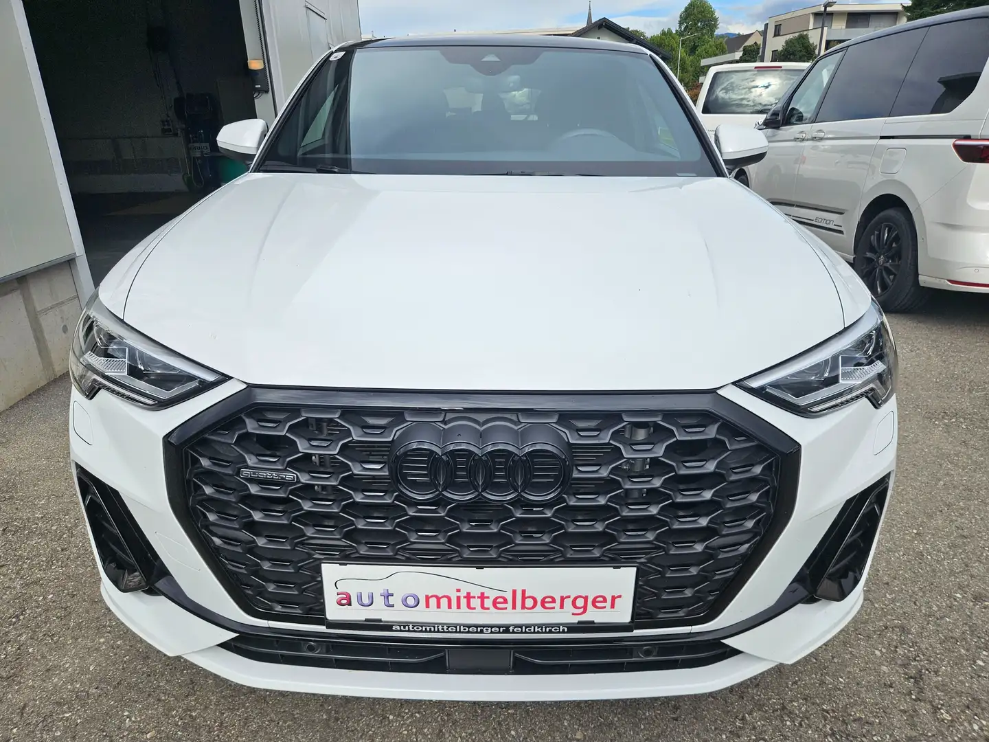 Audi Q3 Sportback 40 TDI quattro admired Weiß - 2