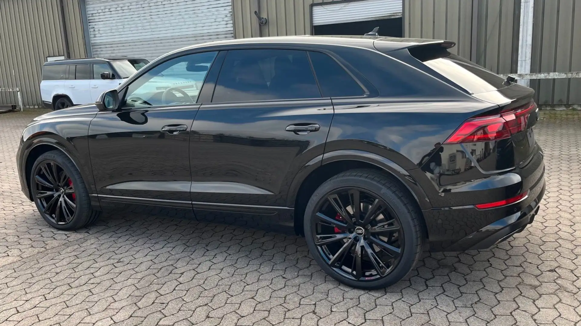 Audi Q8 50 TDI*S-Line*23Zoll*Pano+Leder*Tour!Matrix! Negro - 2