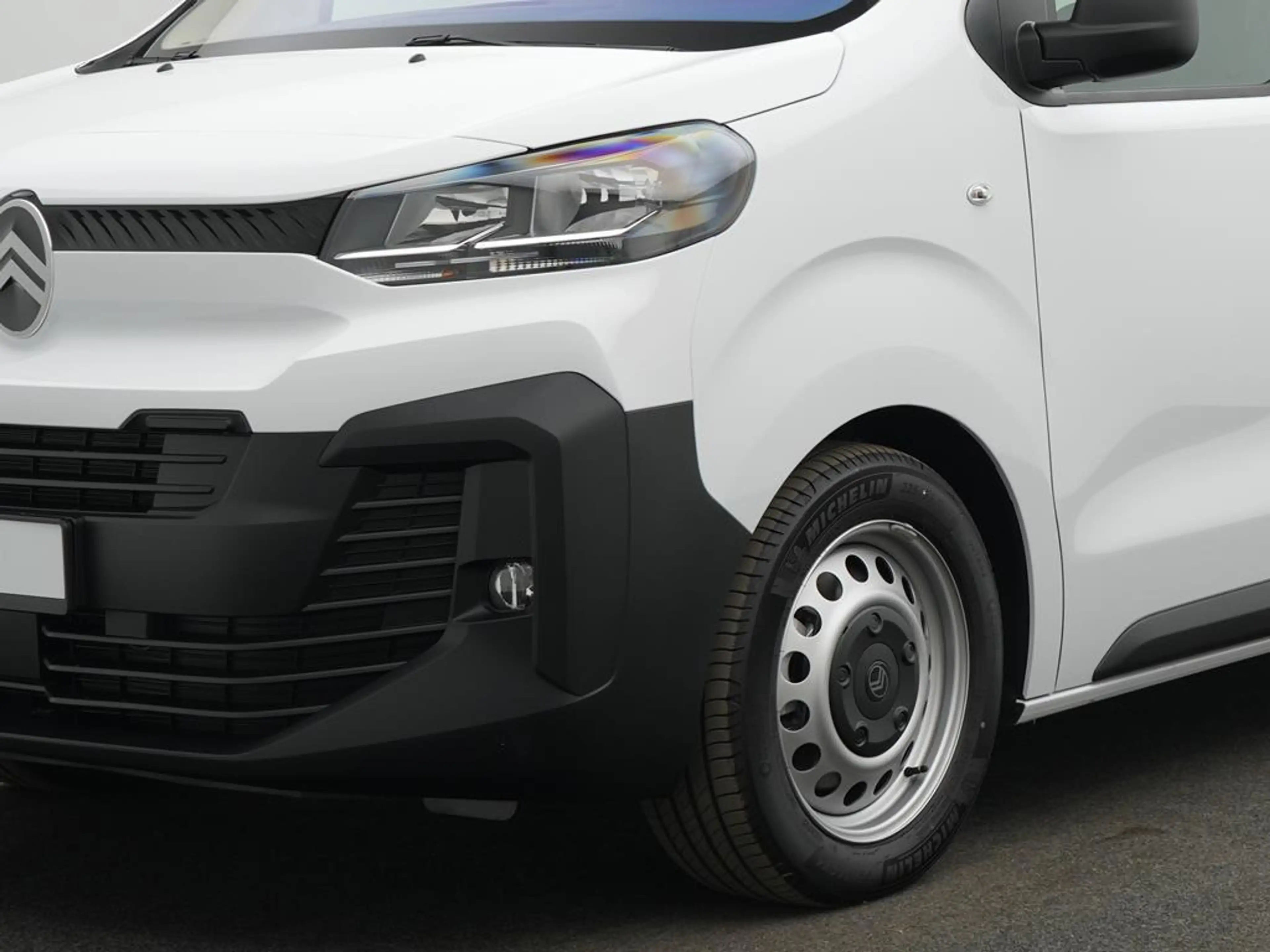 Citroen Jumpy Kombi M Diesel 180 Automatik 9-Sitzer — photo 11