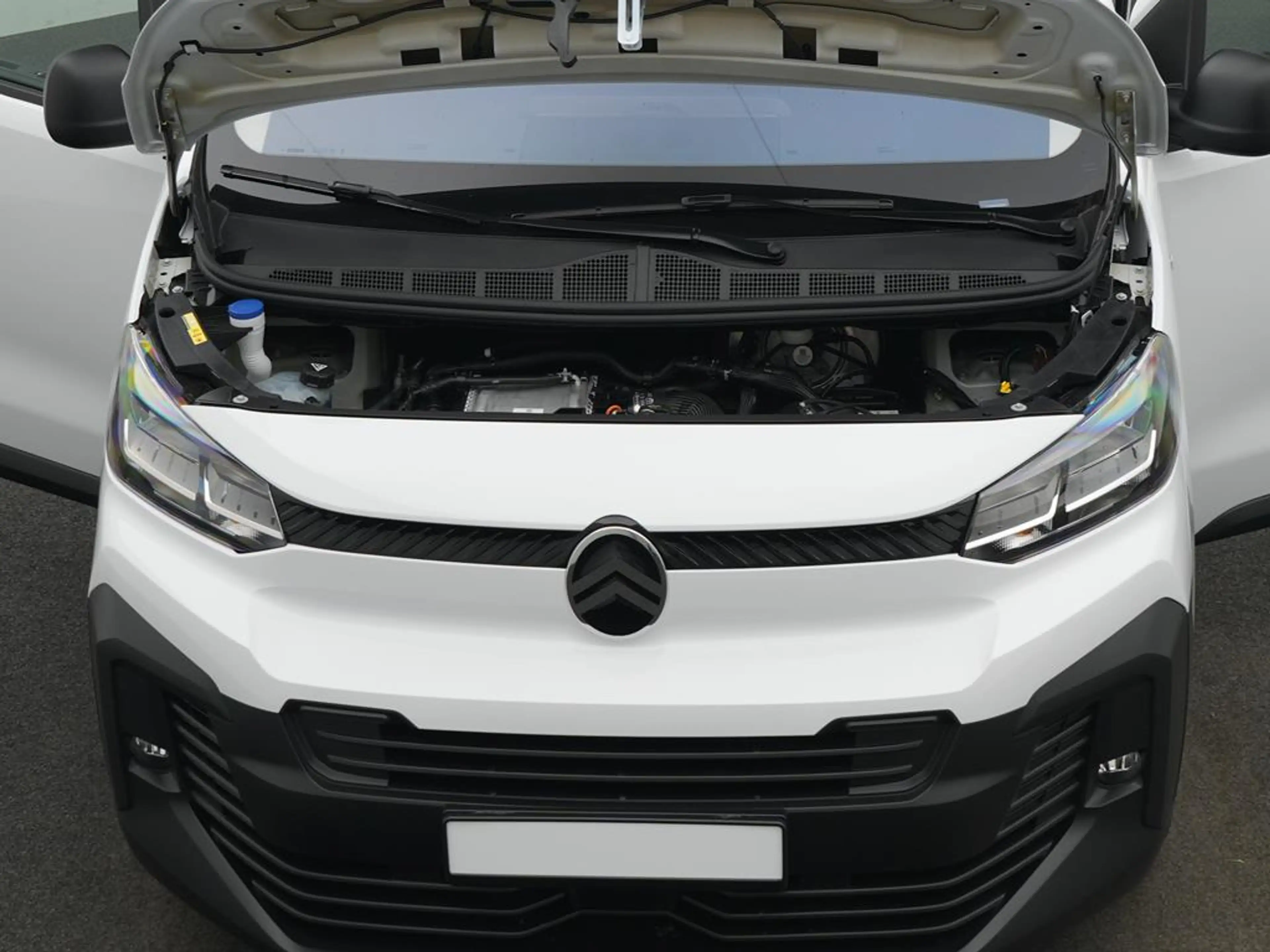Citroen Jumpy Kombi M Diesel 180 Automatik 9-Sitzer — photo 8