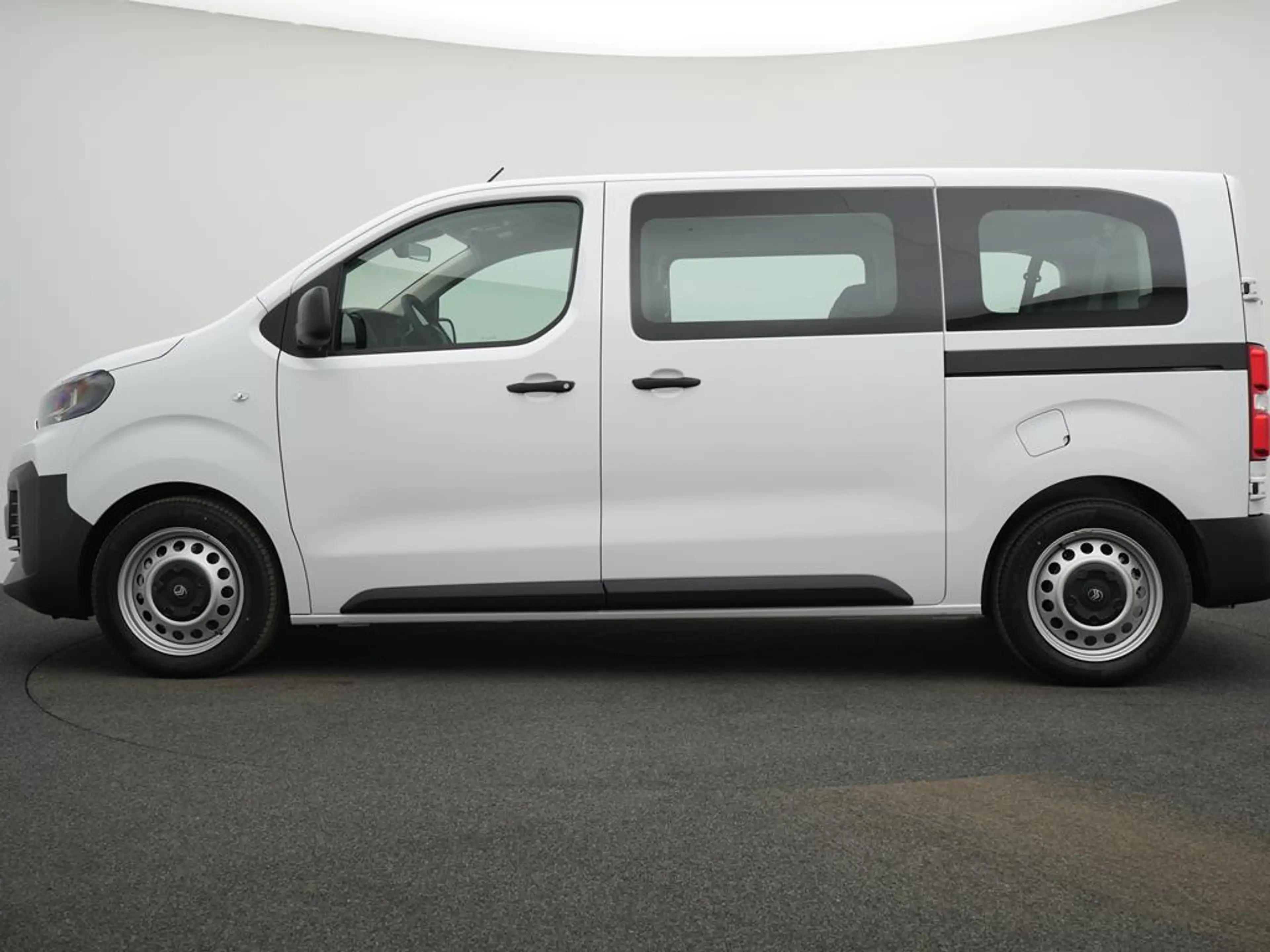 Citroen Jumpy Kombi M Diesel 180 Automatik 9-Sitzer — photo 5