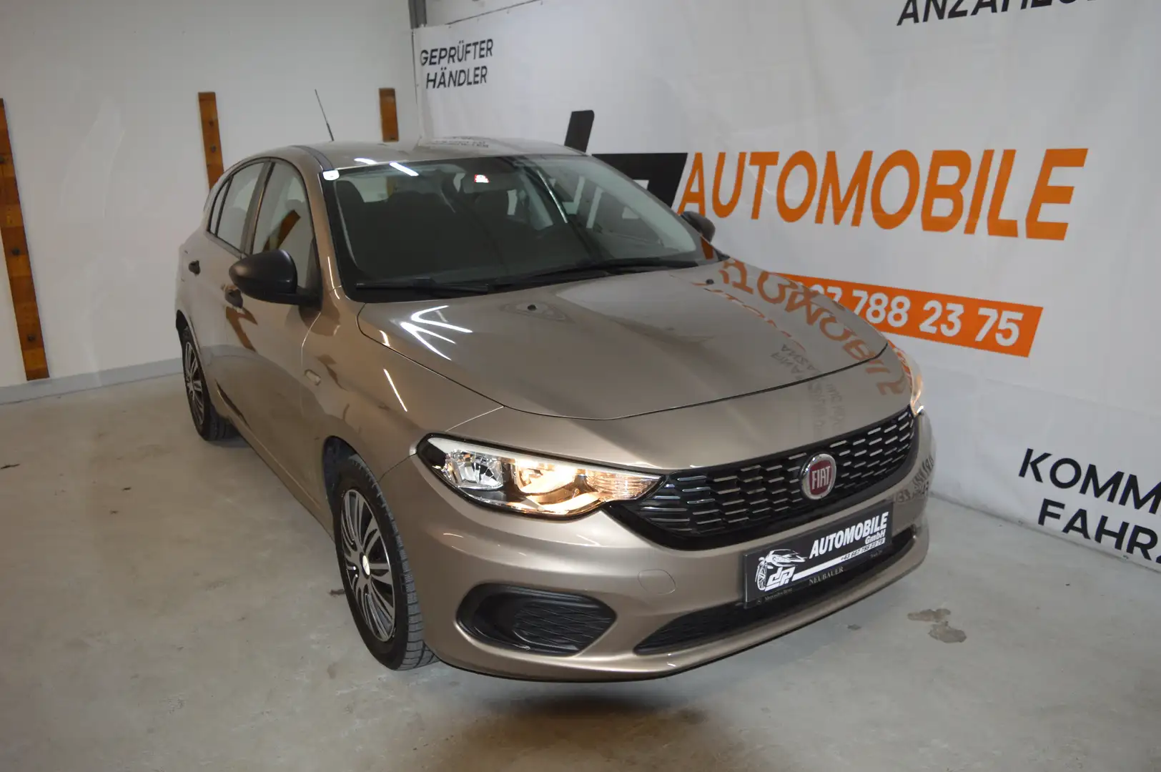Fiat Tipo 1,4 16V **1.Besitz**Service & Pickerl neu** - 1