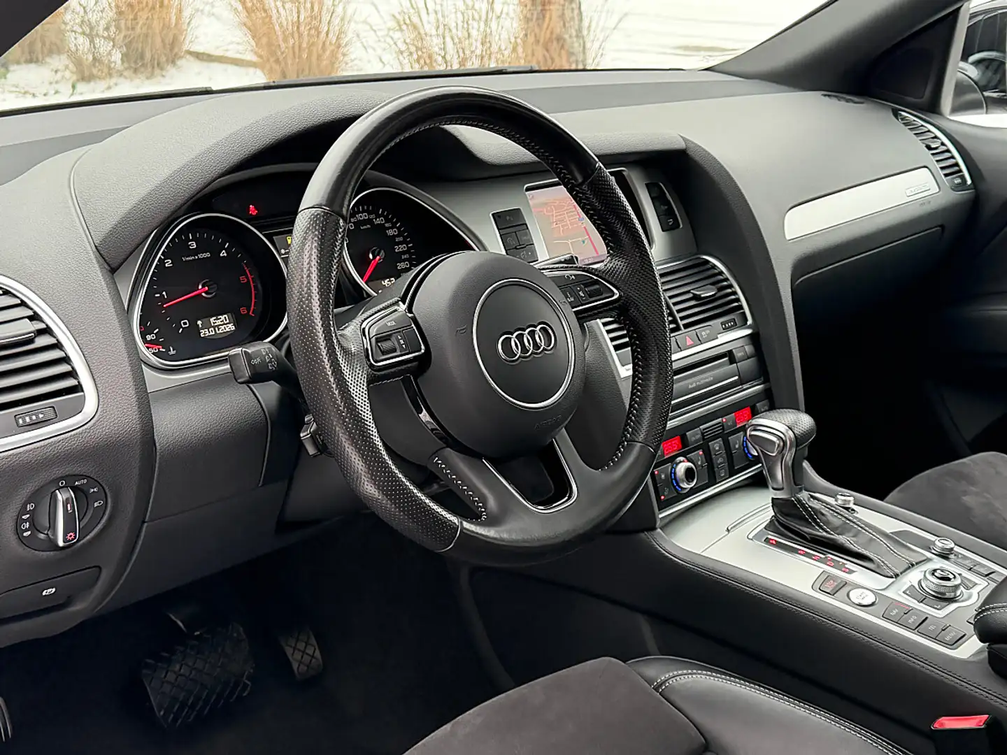 Audi Q7 3,0 TDI // GARANTIE // PANORAMA // S-Line Schwarz - 2