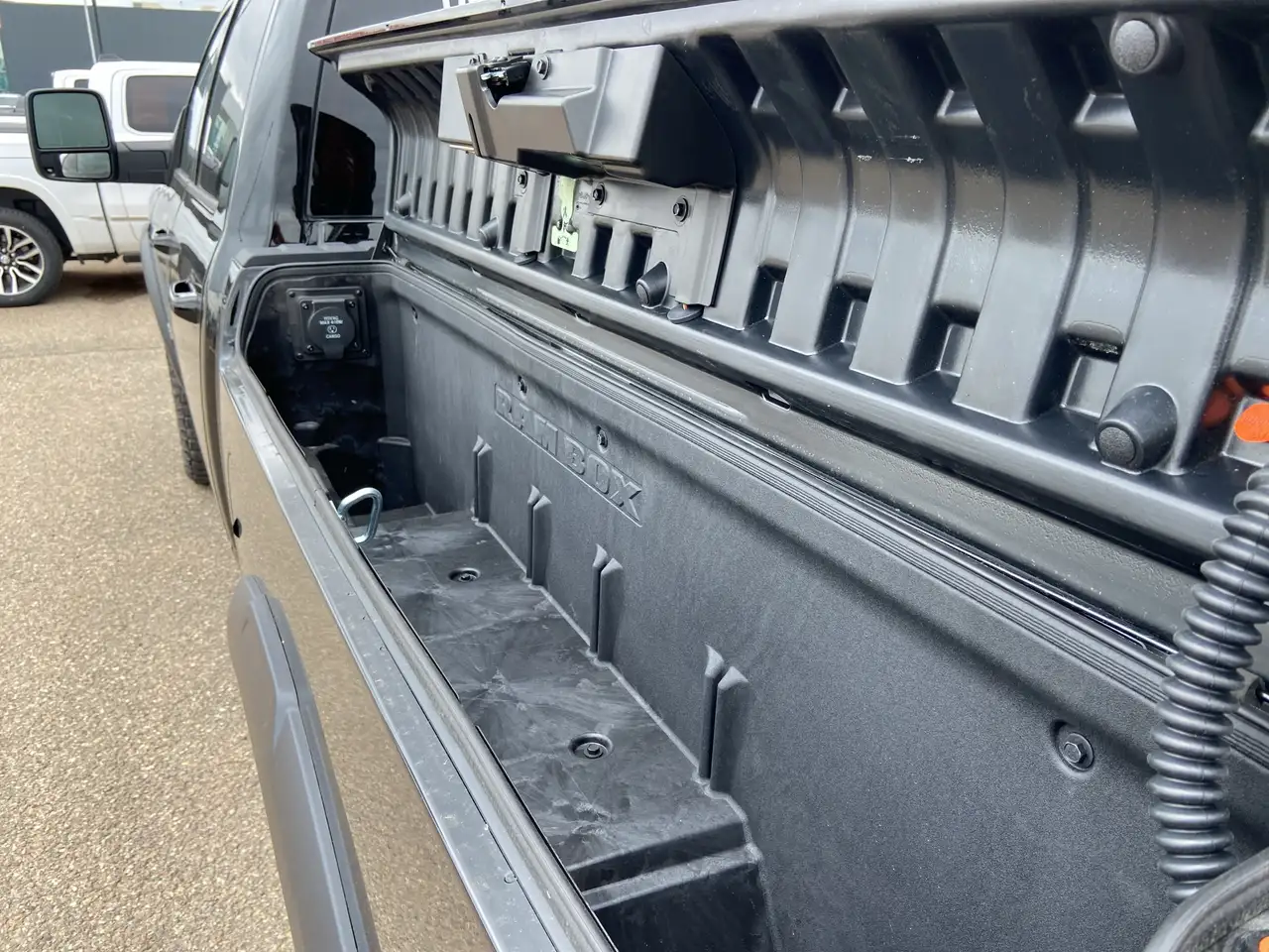 RAM 2500 снимка RAM 2500
