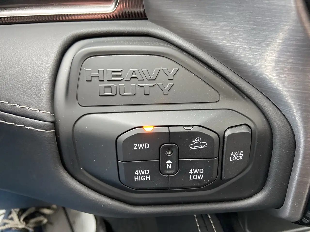 RAM 2500 снимка RAM 2500