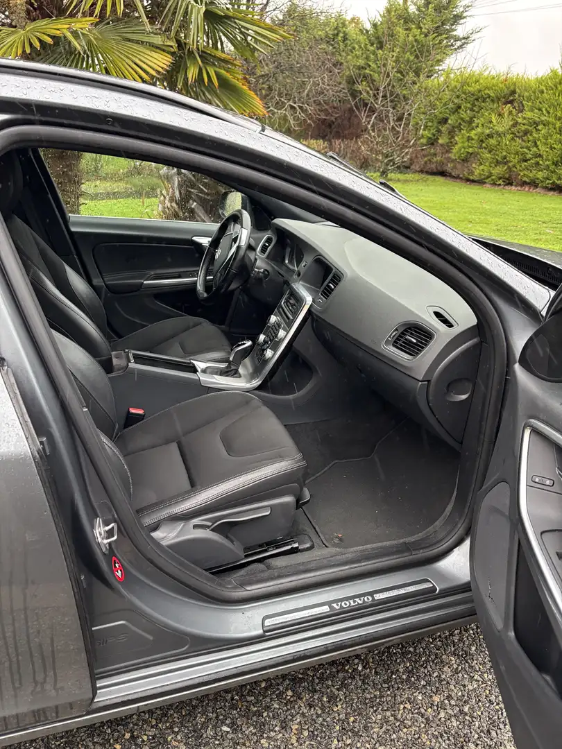 Volvo V60 D3 150 ch Stop&Start Geartronic 6 Oversta Edition - 1